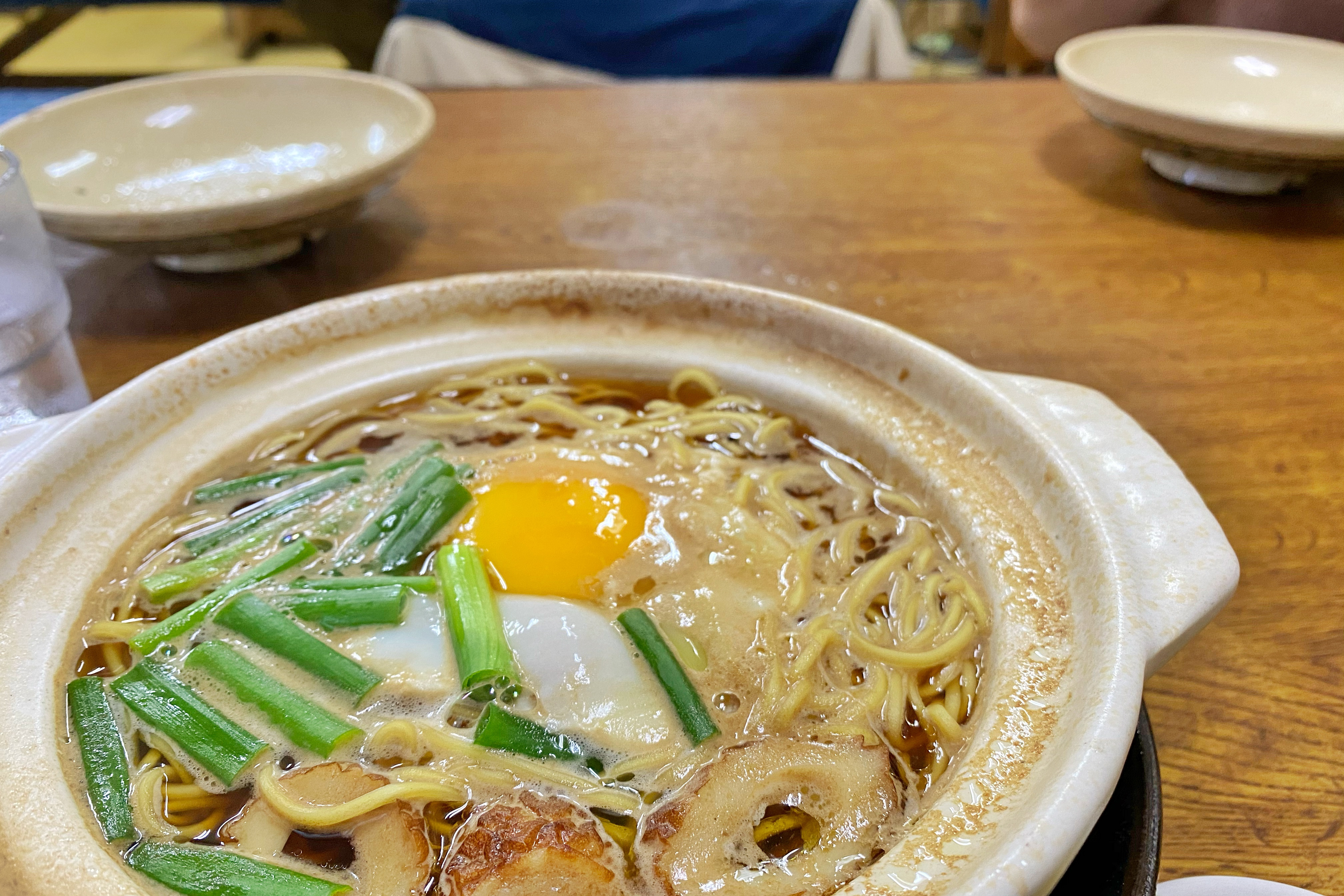 高知・須崎市で連日行列のできる!鍋焼きラーメン専門店”まゆみの店”